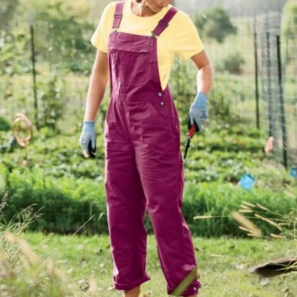 Duluth Trading Co - Women's Heirloom Gardening Overalls Small, Red